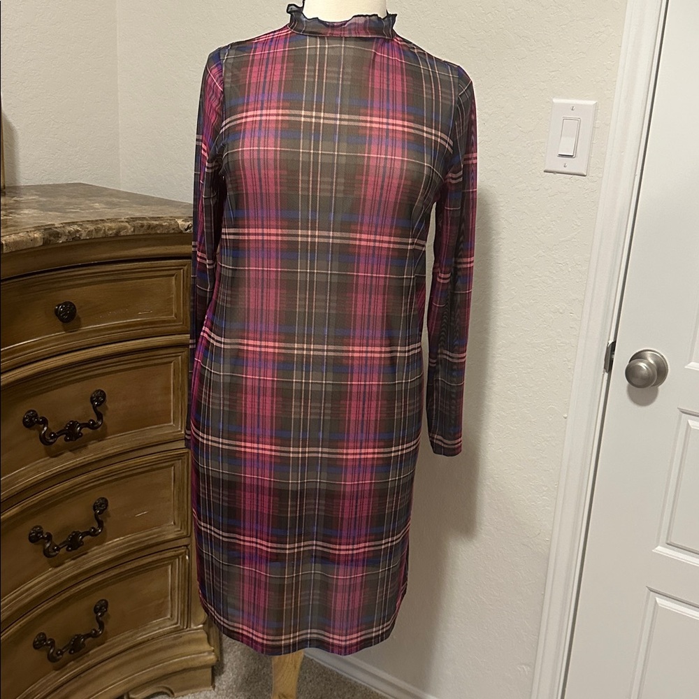 Torrid Unlined Mesh Plaid Pink mini-dress Size 14 1X - Picture 4 of 6